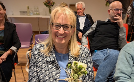 PXL 20250424 153324436